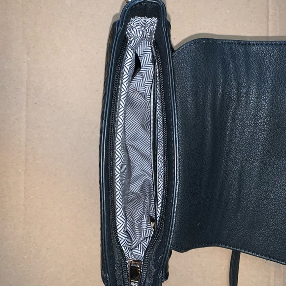 Crossbody Bag - Picture 3 of 4